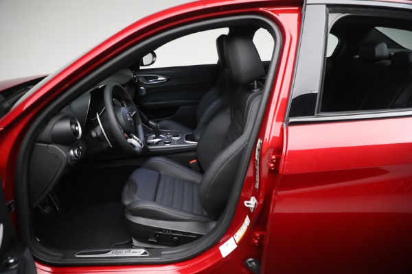 Used 2024 Alfa Romeo Giulia Quadrifoglio for sale $71,900 at Alfa Romeo of Greenwich in Greenwich CT 06830 25