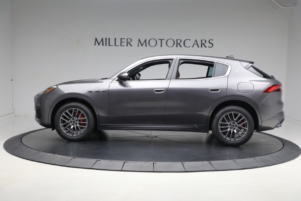 New 2024 Maserati Grecale GT for sale Sold at Alfa Romeo of Greenwich in Greenwich CT 06830 8
