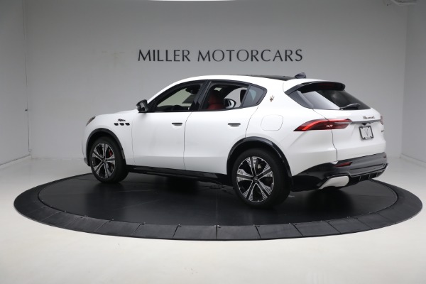New 2025 Maserati Grecale Folgore for sale Sold at Alfa Romeo of Greenwich in Greenwich CT 06830 12