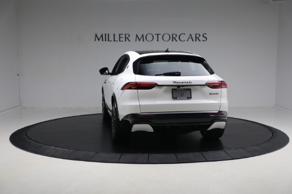 New 2025 Maserati Grecale Folgore for sale Sold at Alfa Romeo of Greenwich in Greenwich CT 06830 16