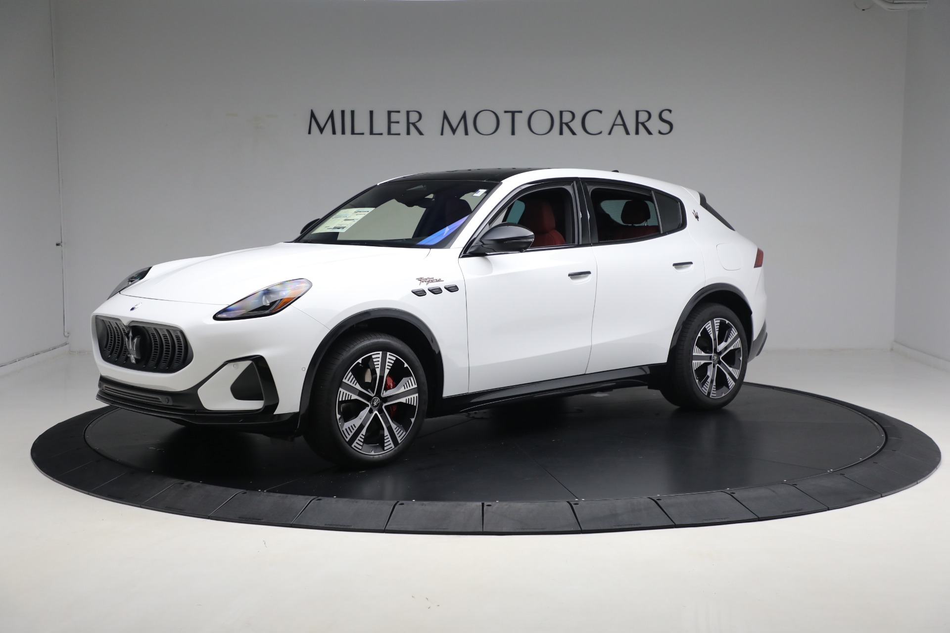 New 2025 Maserati Grecale Folgore for sale Sold at Alfa Romeo of Greenwich in Greenwich CT 06830 1
