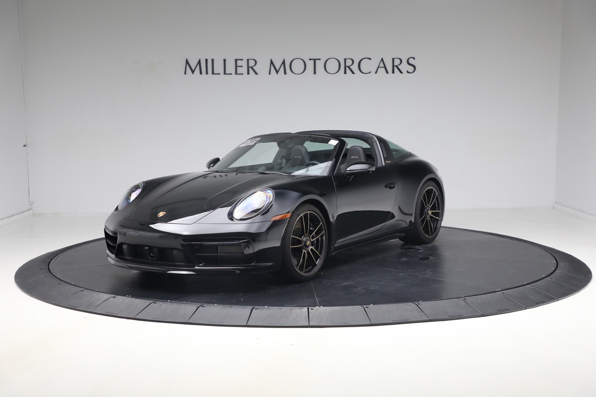 【MAXICHAMPS】Porsche 911 Carrera2 Targa New Porsche 911 Model Review | Porsche Austin