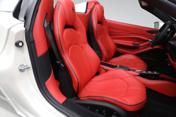Used 2023 Ferrari F8 Spider for sale $499,900 at Alfa Romeo of Greenwich in Greenwich CT 06830 16