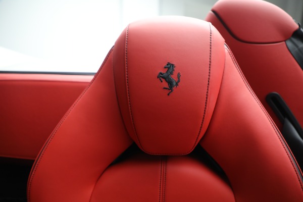 Used 2023 Ferrari F8 Spider for sale $499,900 at Alfa Romeo of Greenwich in Greenwich CT 06830 21