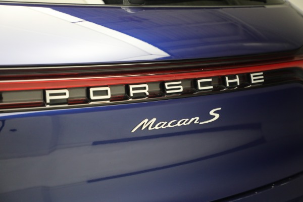 Used 2023 Porsche Macan S for sale Sold at Alfa Romeo of Greenwich in Greenwich CT 06830 28