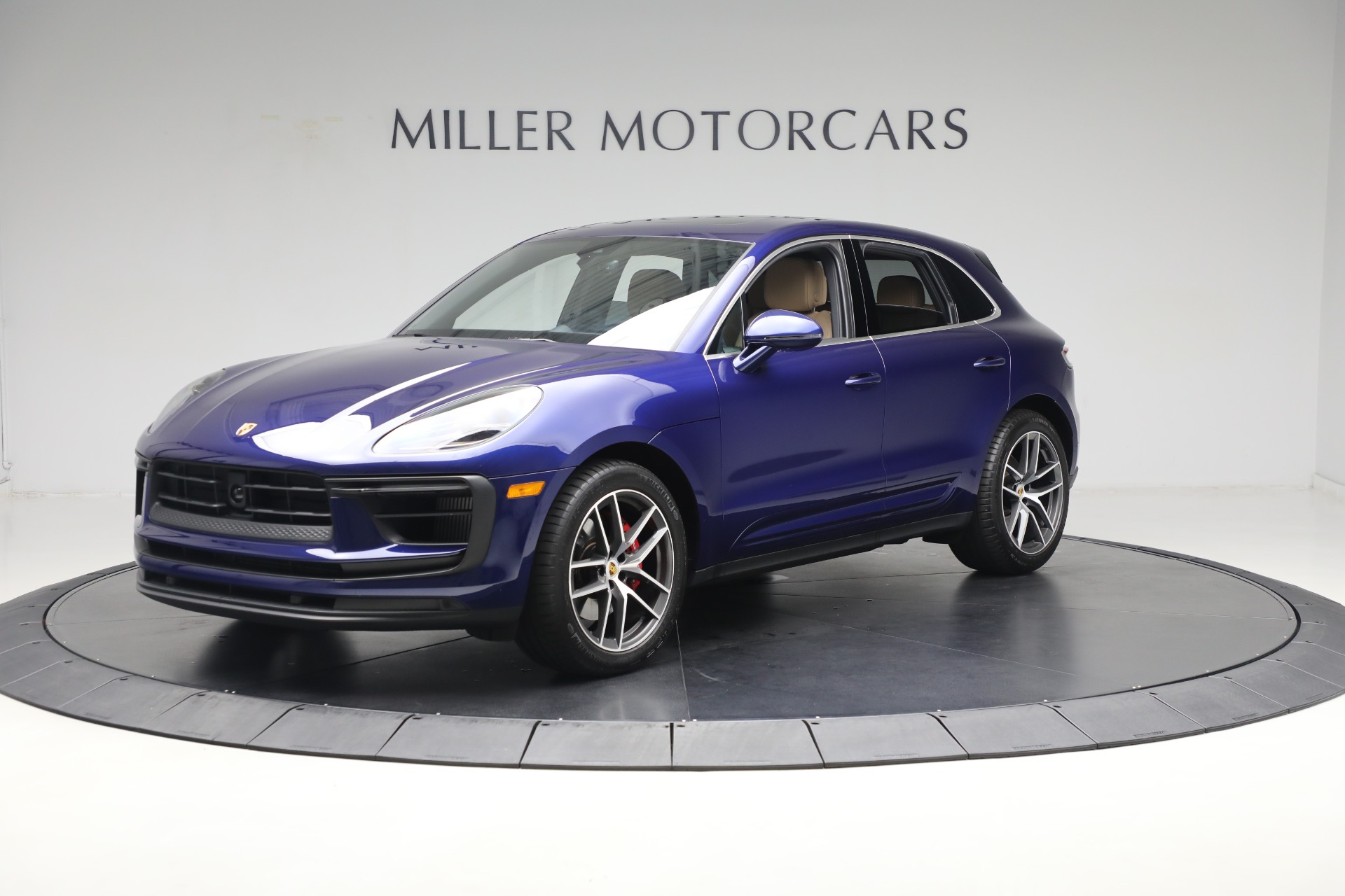 Used 2023 Porsche Macan S for sale Sold at Alfa Romeo of Greenwich in Greenwich CT 06830 1