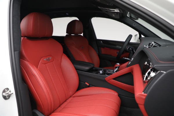 New 2025 Bentley Bentayga V8 for sale Sold at Alfa Romeo of Greenwich in Greenwich CT 06830 22