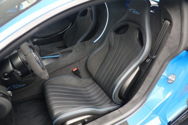 Used 2021 Bugatti Chiron Pur Sport for sale Call for price at Alfa Romeo of Greenwich in Greenwich CT 06830 15
