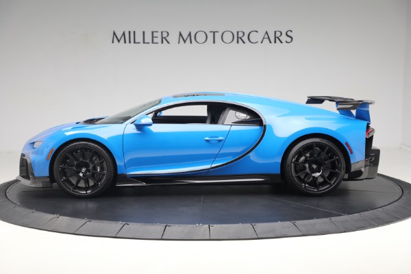 Used 2021 Bugatti Chiron Pur Sport for sale Call for price at Alfa Romeo of Greenwich in Greenwich CT 06830 3