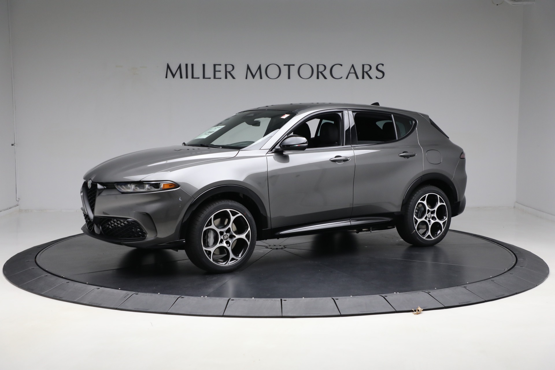 New 2025 Alfa Romeo Tonale for sale $53,625 at Alfa Romeo of Greenwich in Greenwich CT 06830 1