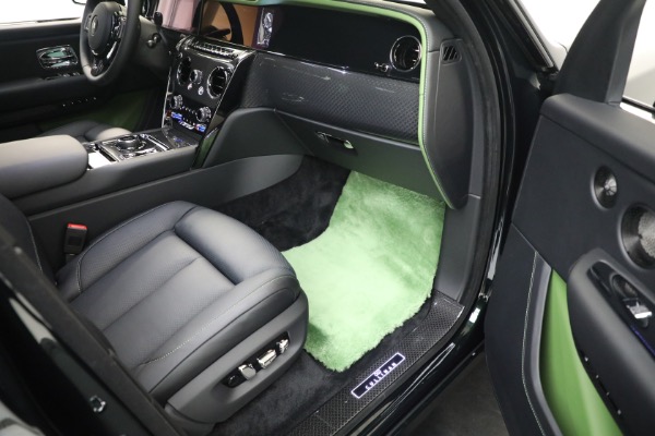 New 2025 Rolls-Royce Black Badge Cullinan for sale Sold at Alfa Romeo of Greenwich in Greenwich CT 06830 22