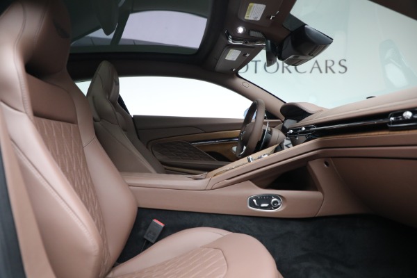 Used 2025 Aston Martin DB12 V8 for sale $245,900 at Alfa Romeo of Greenwich in Greenwich CT 06830 25