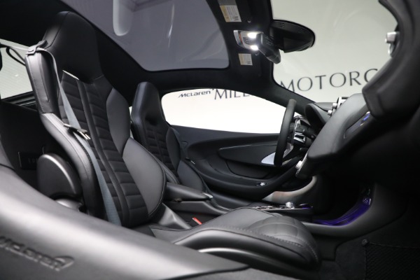 Used 2025 McLaren GTS TechLux for sale $199,900 at Alfa Romeo of Greenwich in Greenwich CT 06830 24