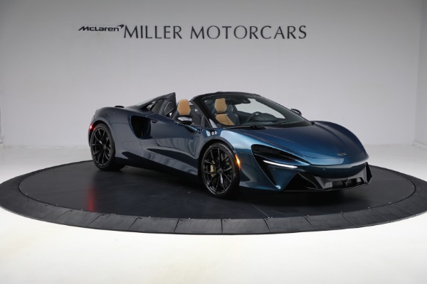 New 2025 McLaren Artura Spider TechLux for sale Sold at Alfa Romeo of Greenwich in Greenwich CT 06830 11
