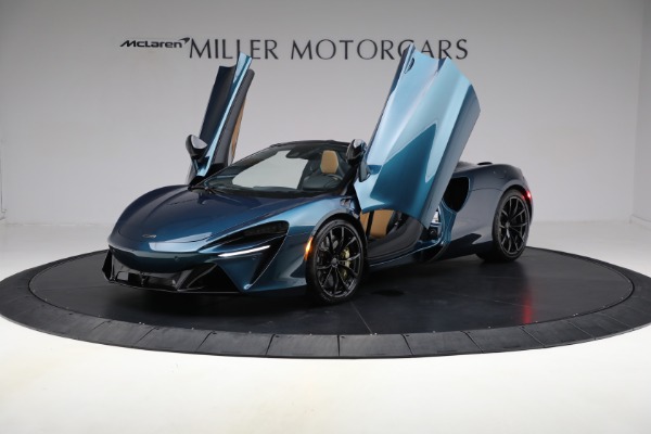 New 2025 McLaren Artura Spider TechLux for sale Sold at Alfa Romeo of Greenwich in Greenwich CT 06830 14