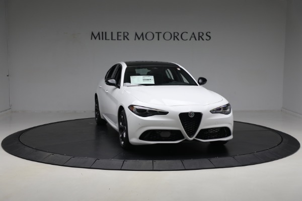 New 2025 Alfa Romeo Giulia Tributo Italiano for sale Sold at Alfa Romeo of Greenwich in Greenwich CT 06830 22