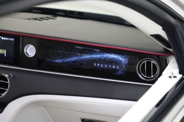 Used 2025 Rolls-Royce Spectre for sale $409,900 at Alfa Romeo of Greenwich in Greenwich CT 06830 23
