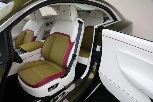Used 2025 Rolls-Royce Spectre for sale $409,900 at Alfa Romeo of Greenwich in Greenwich CT 06830 4