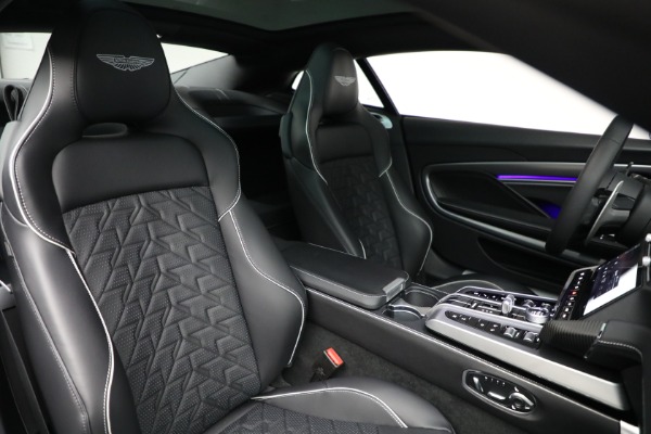 New 2025 Aston Martin Vanquish for sale $483,720 at Alfa Romeo of Greenwich in Greenwich CT 06830 25