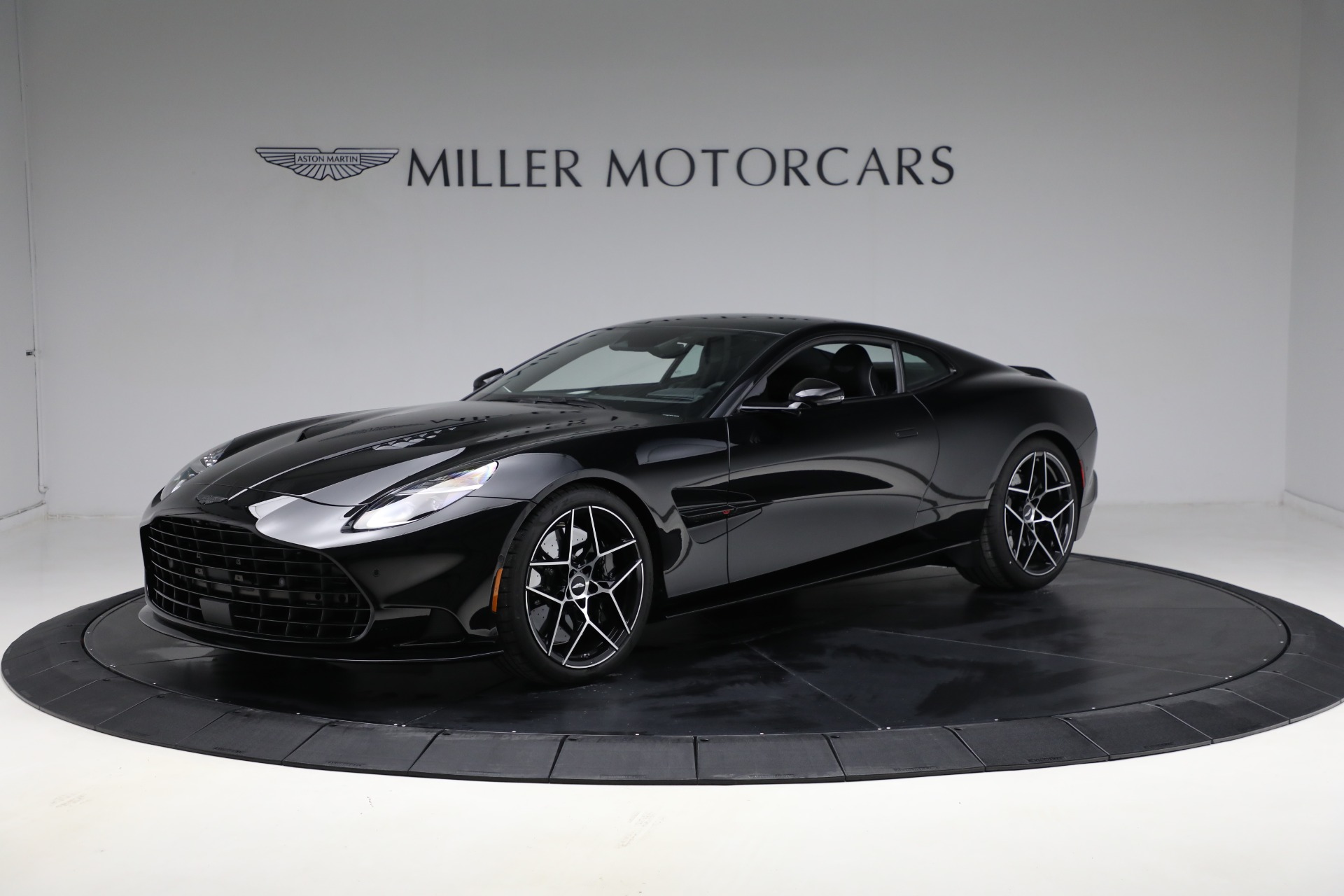 New 2025 Aston Martin Vanquish for sale $483,720 at Alfa Romeo of Greenwich in Greenwich CT 06830 1