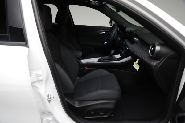 New 2025 Alfa Romeo Tonale for sale Sold at Alfa Romeo of Greenwich in Greenwich CT 06830 10