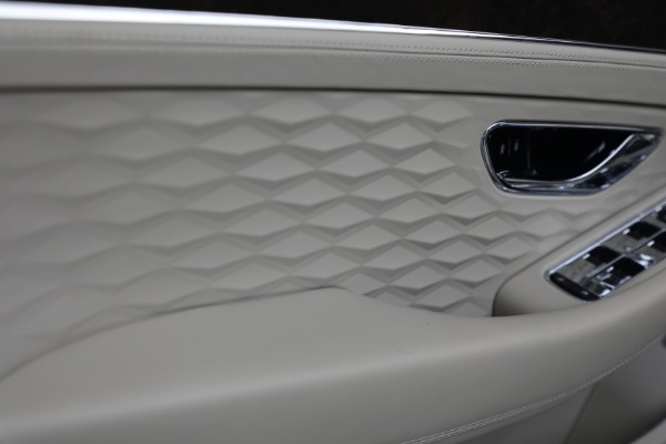 Used 2025 Bentley Continental GT Speed for sale $281,900 at Alfa Romeo of Greenwich in Greenwich CT 06830 28
