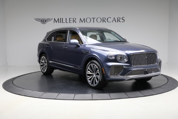 Used 2025 Bentley Bentayga EWB Azure V8 for sale $239,900 at Alfa Romeo of Greenwich in Greenwich CT 06830 11