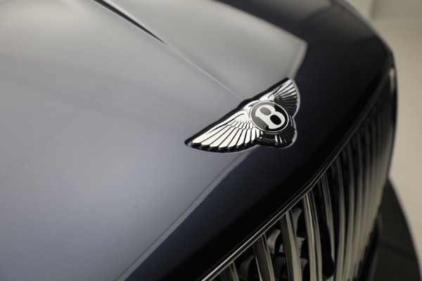 Used 2025 Bentley Bentayga EWB Azure V8 for sale $239,900 at Alfa Romeo of Greenwich in Greenwich CT 06830 14