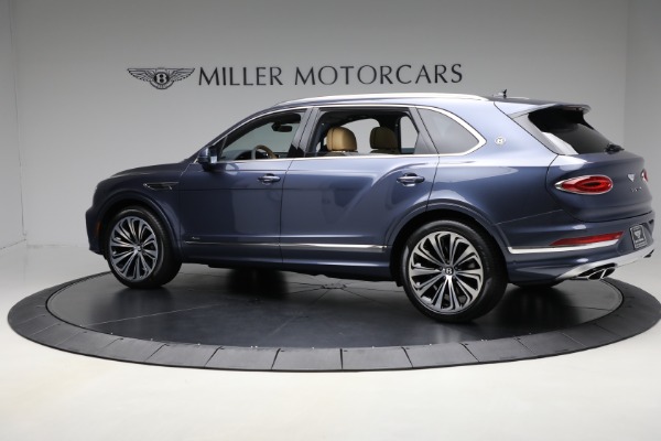 Used 2025 Bentley Bentayga EWB Azure V8 for sale $239,900 at Alfa Romeo of Greenwich in Greenwich CT 06830 4