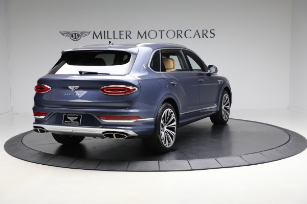 Used 2025 Bentley Bentayga EWB Azure V8 for sale $239,900 at Alfa Romeo of Greenwich in Greenwich CT 06830 7