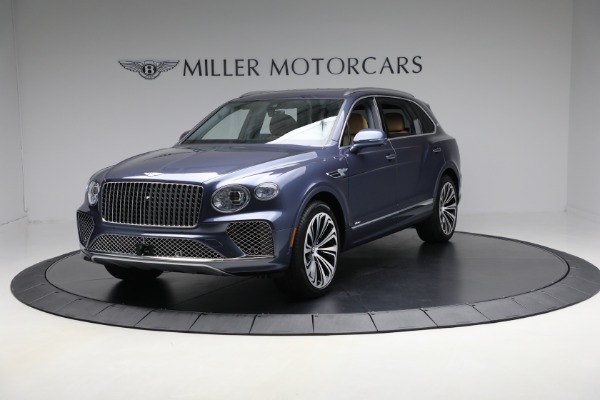 Used 2025 Bentley Bentayga EWB Azure V8 for sale $239,900 at Alfa Romeo of Greenwich in Greenwich CT 06830 1