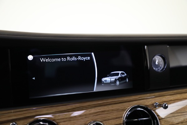 Used 2024 Rolls-Royce Ghost for sale $299,900 at Alfa Romeo of Greenwich in Greenwich CT 06830 14