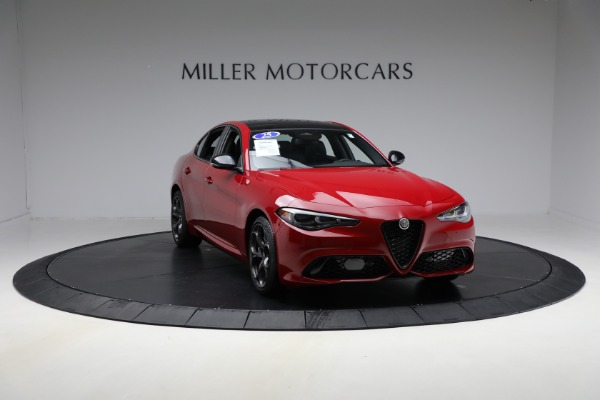 Used 2025 Alfa Romeo Giulia for sale Sold at Alfa Romeo of Greenwich in Greenwich CT 06830 11