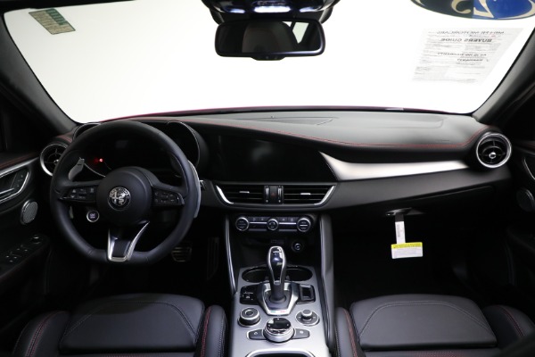 Used 2025 Alfa Romeo Giulia for sale Sold at Alfa Romeo of Greenwich in Greenwich CT 06830 21