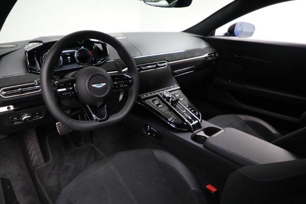 Used 2025 Aston Martin Vantage for sale $196,900 at Alfa Romeo of Greenwich in Greenwich CT 06830 17