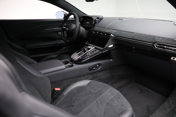Used 2025 Aston Martin Vantage for sale $196,900 at Alfa Romeo of Greenwich in Greenwich CT 06830 20