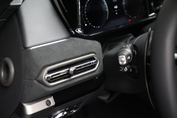 Used 2025 Aston Martin Vantage for sale $196,900 at Alfa Romeo of Greenwich in Greenwich CT 06830 23