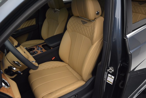 New 2017 Bentley Bentayga for sale Sold at Alfa Romeo of Greenwich in Greenwich CT 06830 24