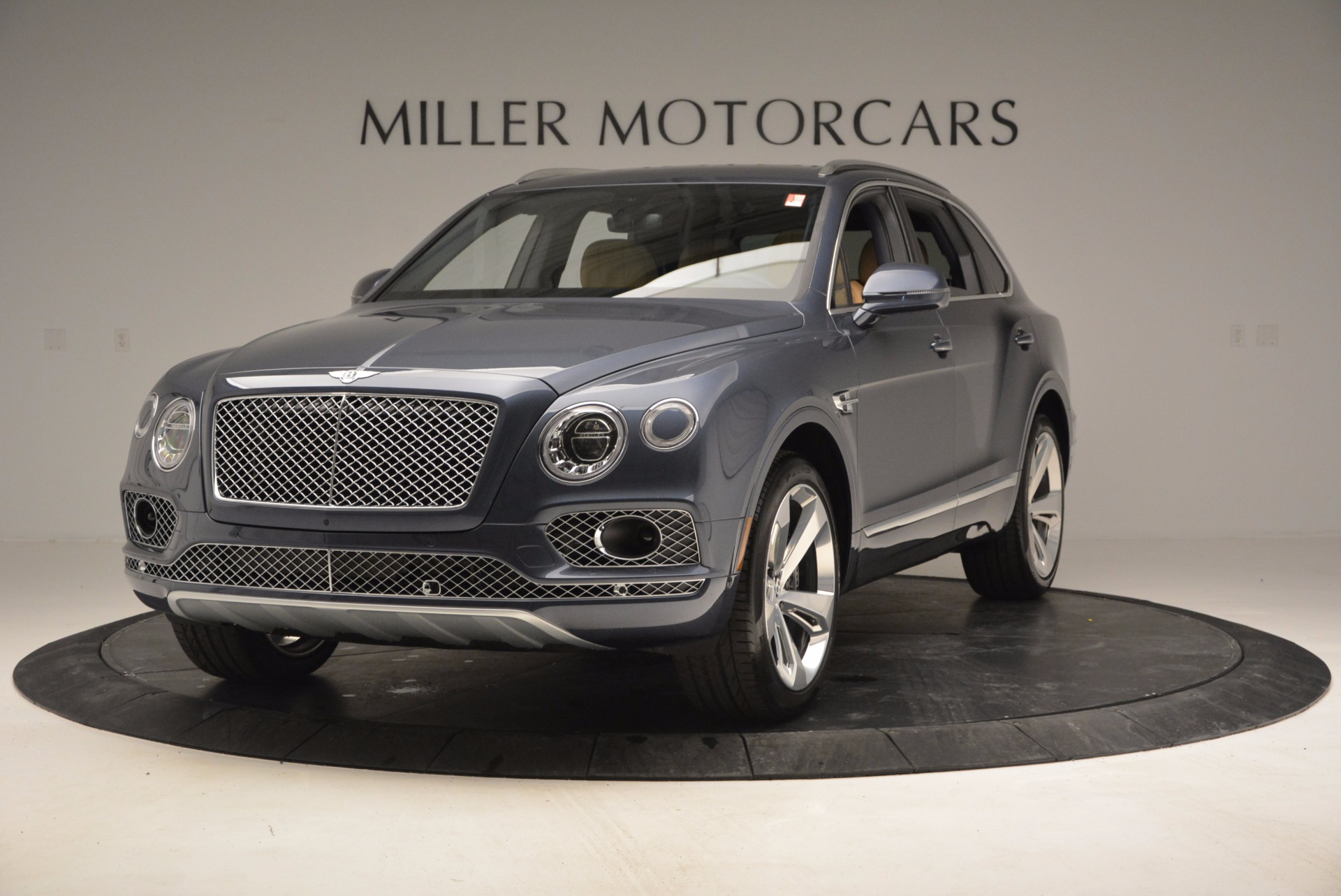 New 2017 Bentley Bentayga for sale Sold at Alfa Romeo of Greenwich in Greenwich CT 06830 1