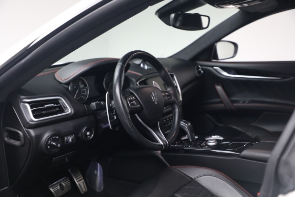Used 2022 Maserati Ghibli Modena Q4 for sale $37,900 at Alfa Romeo of Greenwich in Greenwich CT 06830 14