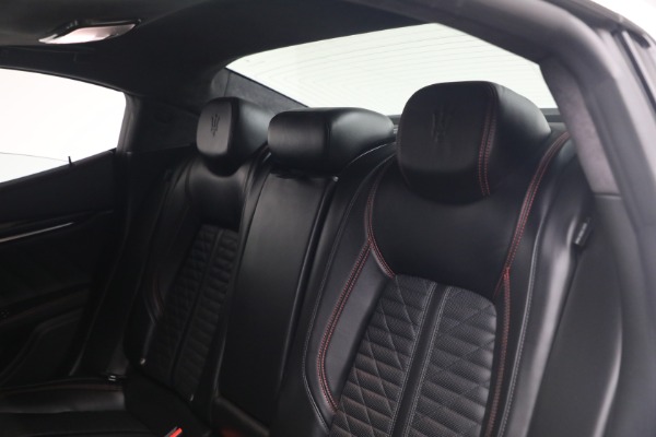 Used 2022 Maserati Ghibli Modena Q4 for sale $37,900 at Alfa Romeo of Greenwich in Greenwich CT 06830 18