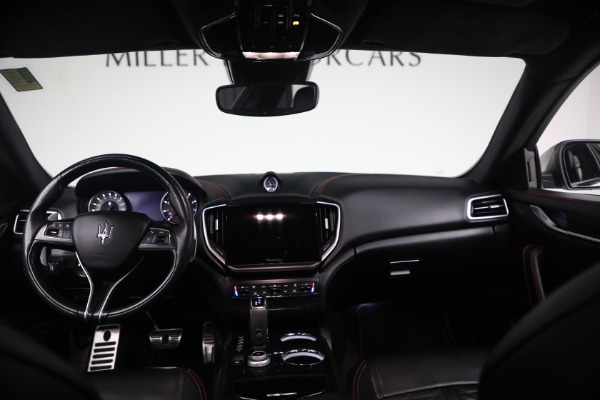 Used 2022 Maserati Ghibli Modena Q4 for sale $37,900 at Alfa Romeo of Greenwich in Greenwich CT 06830 19