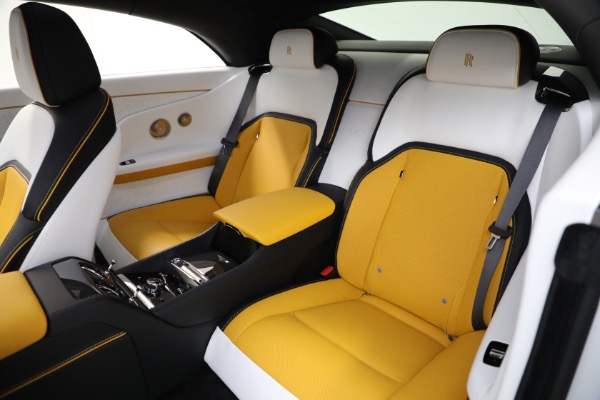 Used 2025 Rolls-Royce Black Badge Spectre for sale $449,900 at Alfa Romeo of Greenwich in Greenwich CT 06830 16