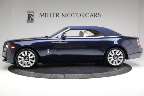 Used 2017 Rolls-Royce Dawn for sale Sold at Alfa Romeo of Greenwich in Greenwich CT 06830 16