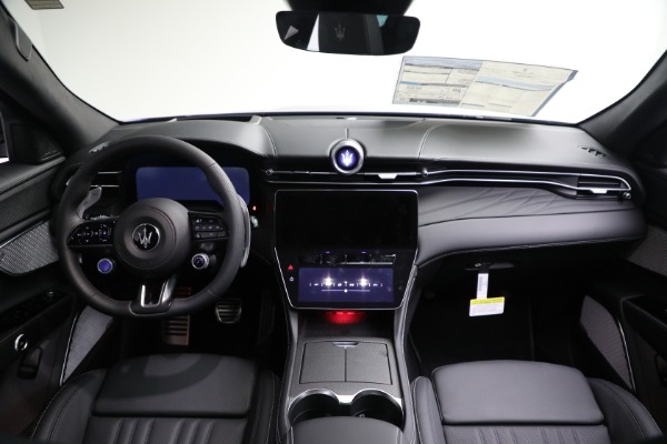 New 2025 Maserati Grecale Trofeo for sale Sold at Alfa Romeo of Greenwich in Greenwich CT 06830 24