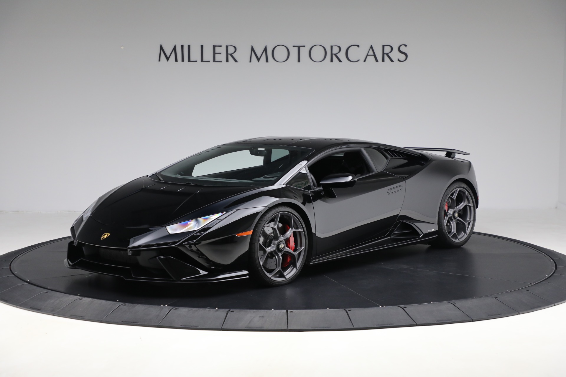 Used 2023 Lamborghini Huracan Tecnica with VIN ZHWUB6ZFXPLA21656 for sale in Greenwich, CT