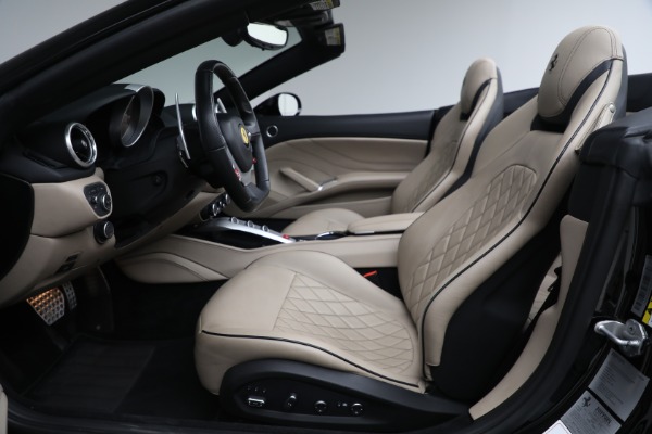 Used 2016 Ferrari California T for sale $122,900 at Alfa Romeo of Greenwich in Greenwich CT 06830 15