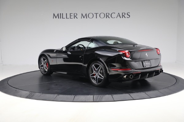 Used 2016 Ferrari California T for sale $122,900 at Alfa Romeo of Greenwich in Greenwich CT 06830 28