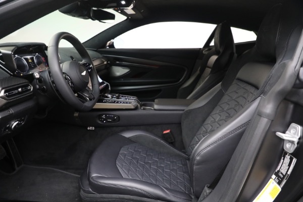 Used 2025 Aston Martin Vanquish for sale Sold at Alfa Romeo of Greenwich in Greenwich CT 06830 24