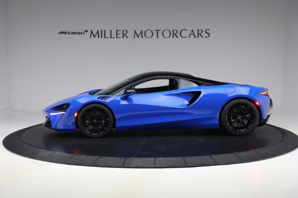 Used 2023 McLaren Artura Performance for sale Call for price at Alfa Romeo of Greenwich in Greenwich CT 06830 3